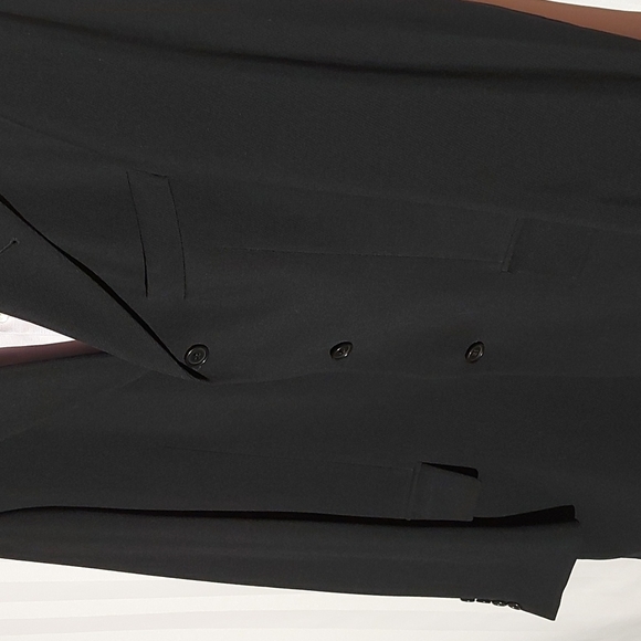 HUGO BOSS THREE BUTTON BLAZER! - Picture 4 of 11